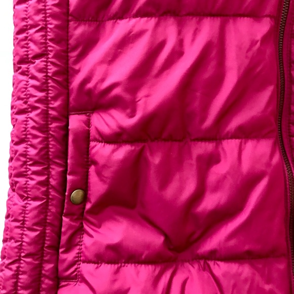 Old Navy Raspberry Puffer NWOT - Picture 3 of 3